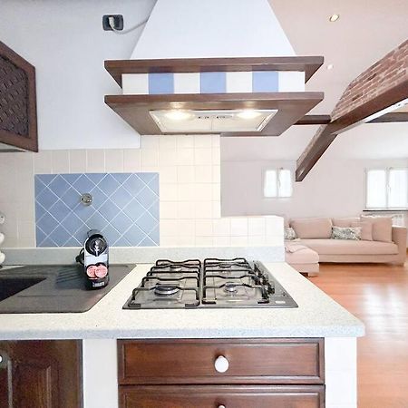 Апартаменты Elegante Mansarda 300Mt Dal Mare - Centro - Wifi Савона Экстерьер фото