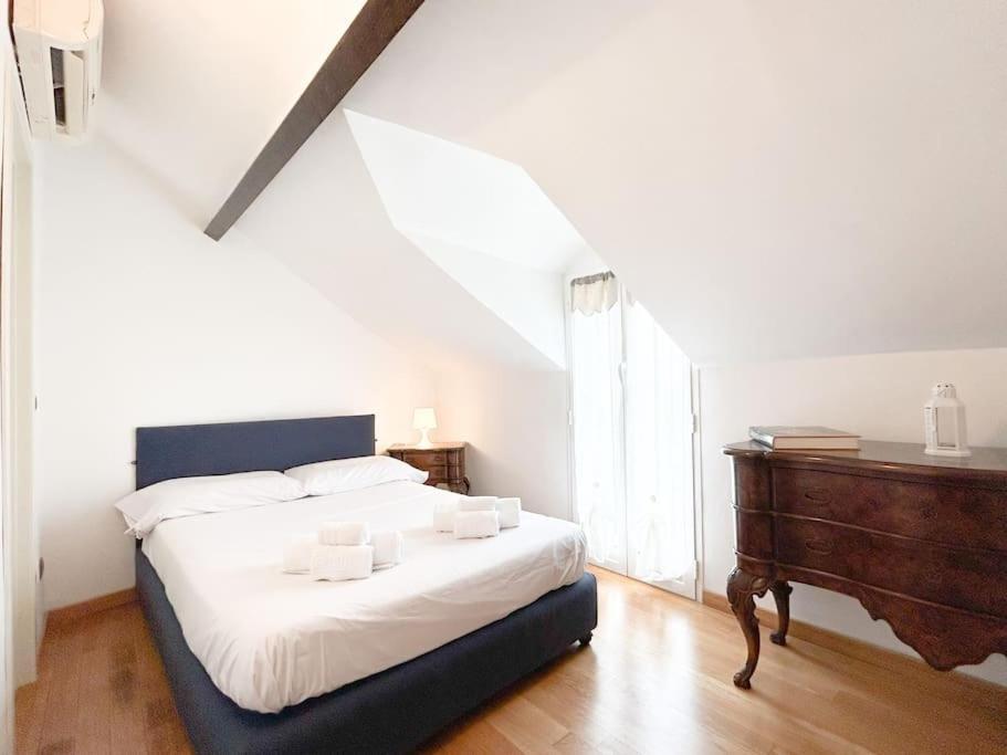 Апартаменты Elegante Mansarda 300Mt Dal Mare - Centro - Wifi Савона Экстерьер фото